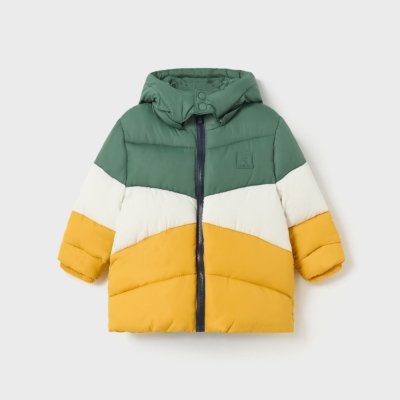 Imagen-Chaquetón-de-niño-MAYORAL-13-02437-086-acolchado-con-capucha-blanco-verde-amarillo-1