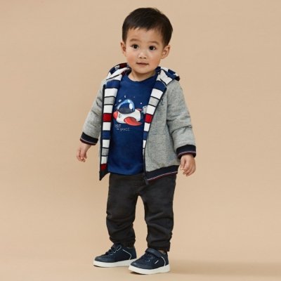 Imagen-Pantalón-largo-de-niño-MAYORAL-13-02533-051-Ecofriends-en-tejido-sarga-tipo-jogger-gris-1