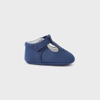 Imagen-Zapato-pepito-bebé-recién-nacido-MAYORAL-13-09691-045-perforado-midnight-1